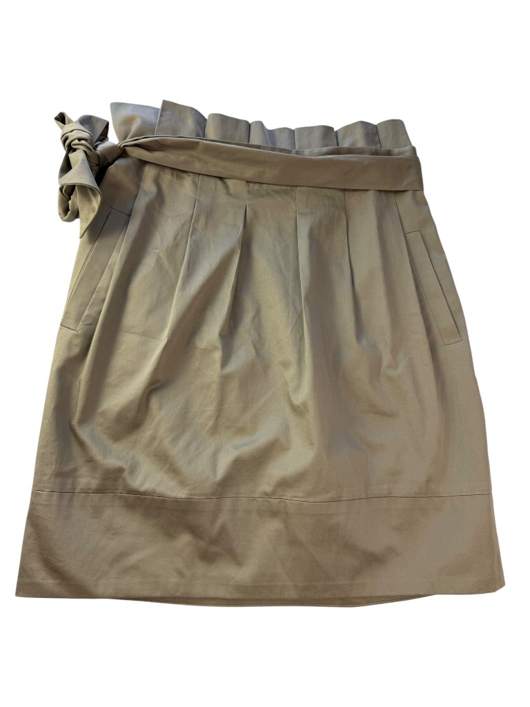 Bcbg Max Azria Pleated Skirt With Belt. Light Gray. Size Women's 2 Cotton